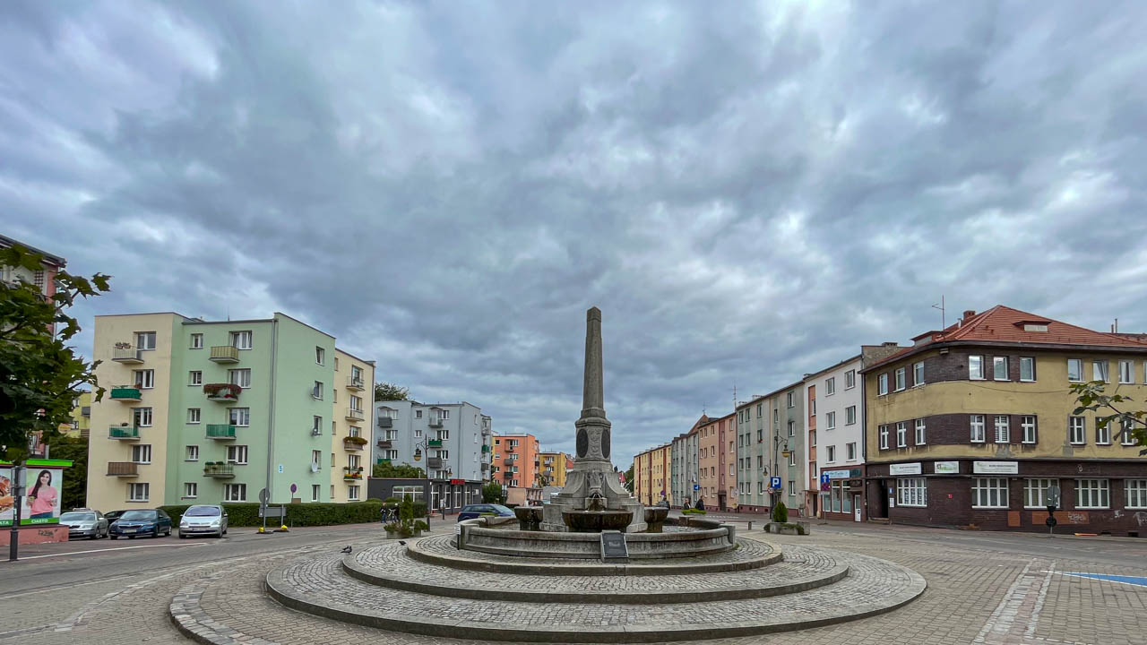 Plac Tysiąclecia bez samochodów