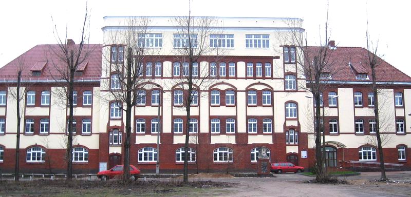 To gimnazjum w Mrągowie, które zostałe przekształcone z budynku byłej jednostki To gimnazjum w Mrągowie, które zostałe przekształcone z budynku byłej jednostki