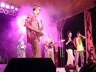 Koncert na największym bębnie świata podczas OSHD 2004 Koncert na największym bębnie świata podczas OSHD 2004
