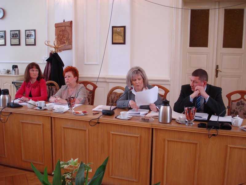 Radna Bilińska atakuje dyrektora MOPS Radna Bilińska atakuje dyrektora MOPS