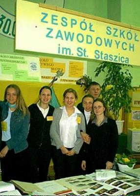 Organizatorzy targów - młodzież ZSZ im. S. Staszica Organizatorzy targów - młodzież ZSZ im. S. Staszica