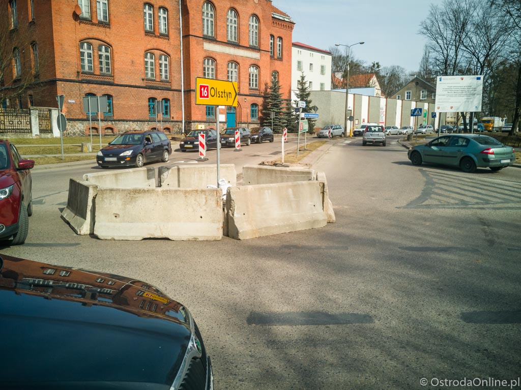 Tymczasowe rondo na ulicy Mickiewicza